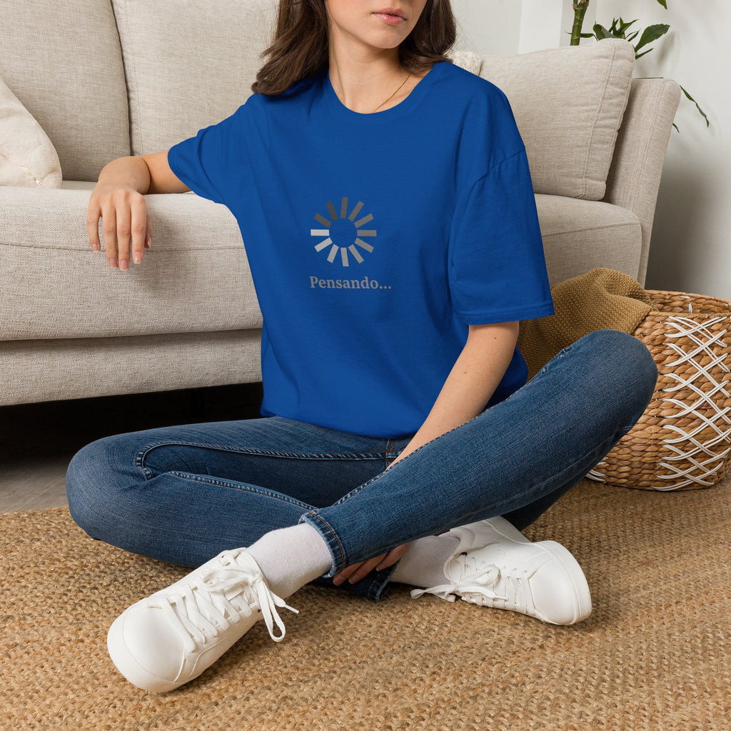 T-Shirt — "Estoy Pensando" Minimal Sunrise Graphic